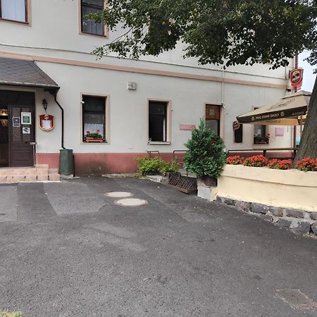 Penzion U Zeleneho Stromu Telnice エクステリア 写真
