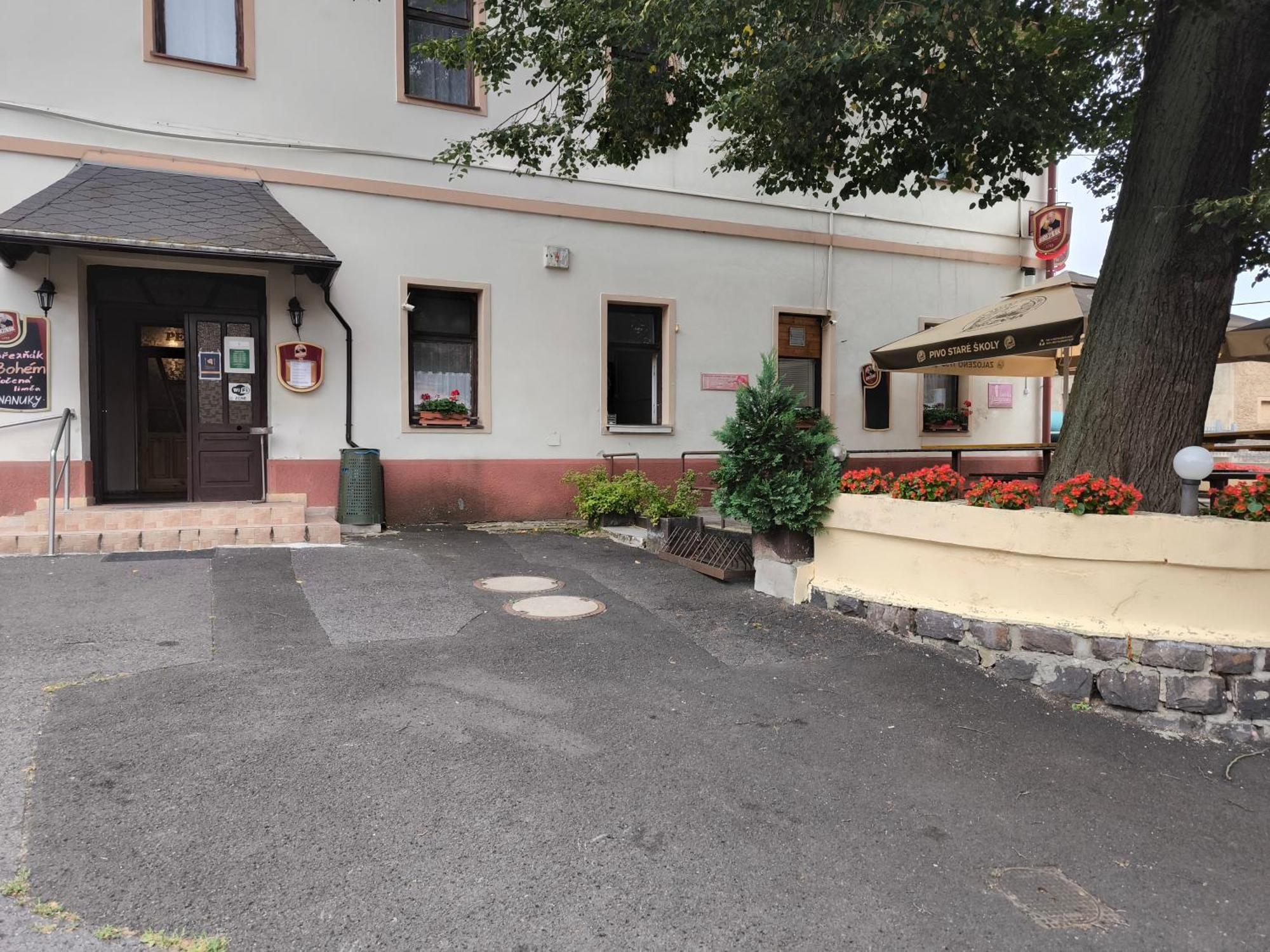 Penzion U Zeleneho Stromu Telnice エクステリア 写真